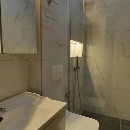 Lino House 1 度假居 Sarandë